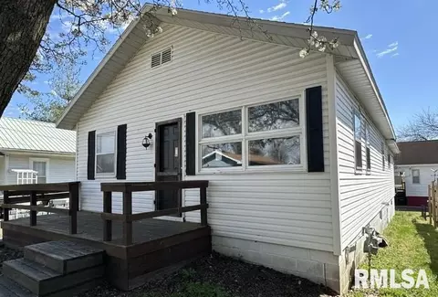 403 E Cedar Ave, Du Quoin, IL 62832 photo 11