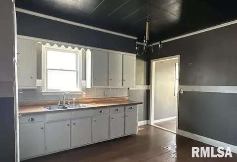 403 E Cedar Ave, Du Quoin, IL 62832 photo 15