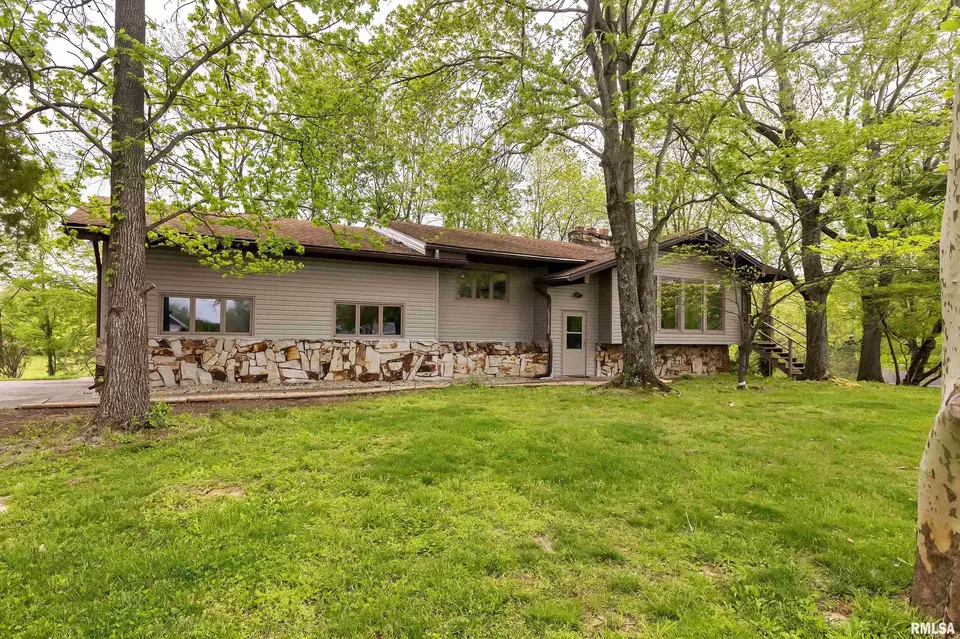  1268 St Vincent Ln, Marion, IL 62959 photo 1