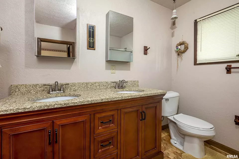  1268 St Vincent Ln, Marion, IL 62959 photo 20
