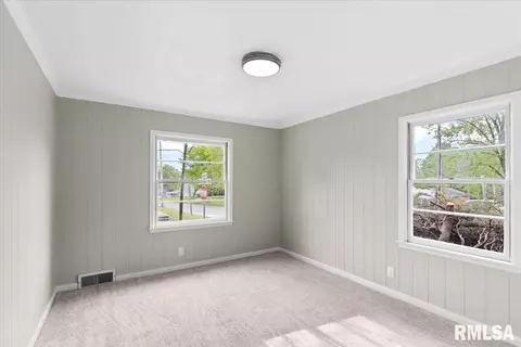 1722 Benton St, Eldorado, IL 62930 photo 13