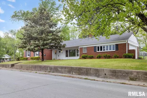 1722 Benton St, Eldorado, IL 62930 photo 17