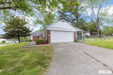 1722 Benton St, Eldorado, IL 62930 photo 18