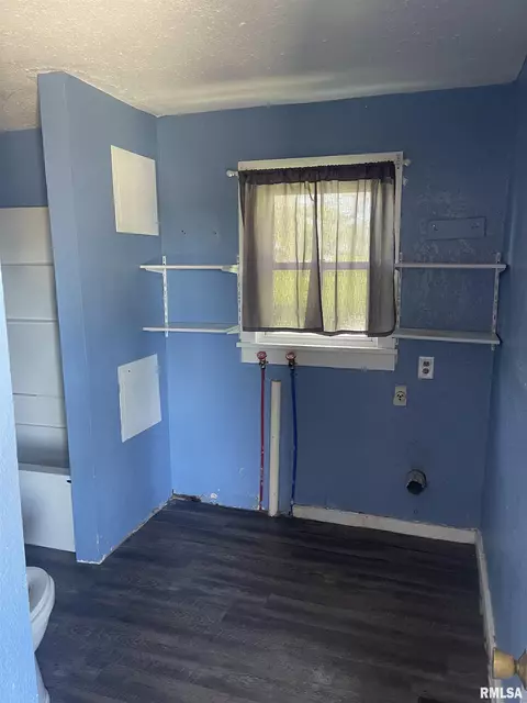 684 Fairman Rd, Sandoval, IL 62882 photo 13