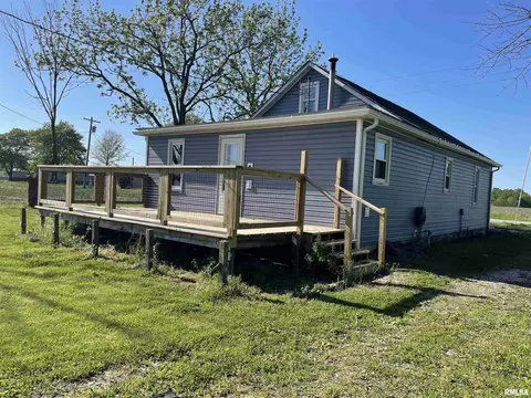 684 Fairman Rd, Sandoval, IL 62882 photo 3
