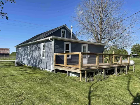 684 Fairman Rd, Sandoval, IL 62882 photo 5