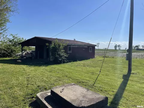 684 Fairman Rd, Sandoval, IL 62882 photo 7