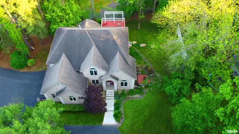 16 Conifer Ln, Murphysboro, IL 62966