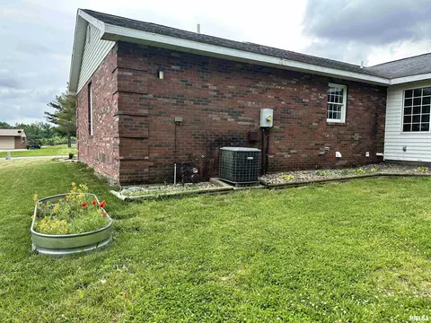 103 Mimosa Dr, Anna, IL 62906 photo 7