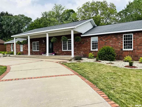 103 Mimosa Dr, Anna, IL 62906 photo 2