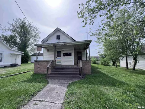 406 S Washington St, Carbondale, IL 62901