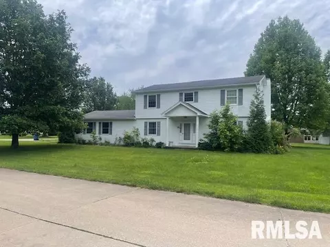 515 Canary Ln, Carterville, IL 62918