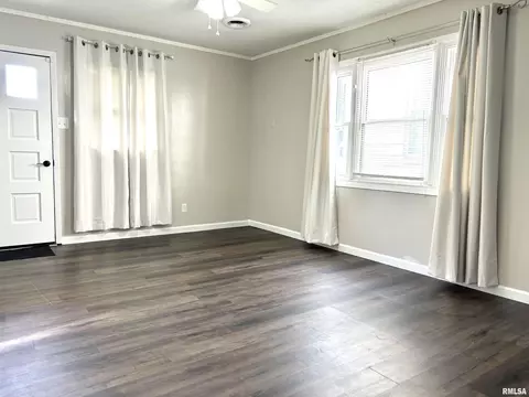 1023 E Broadway, Centralia, IL 62801 photo 6