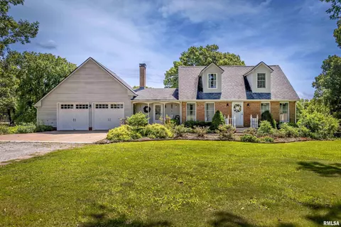 6 Tabouring Ln, Carbondale, IL 62902