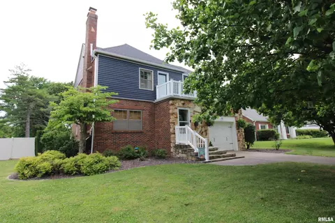 703 N College, Salem, IL 62881