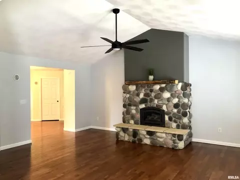 1804 E Spring Garden Rd, Marion, IL 62959 photo 11