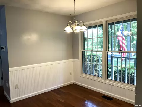 1804 E Spring Garden Rd, Marion, IL 62959 photo 4