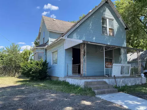 237 N Beech St, Centralia, IL 62801 photo 1