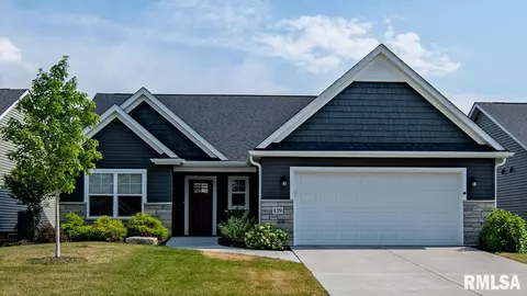 139 Muhs Cir, Eldridge, IA 52748