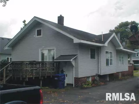 809 N Van Buren St, Marion, IL 62959 photo 3