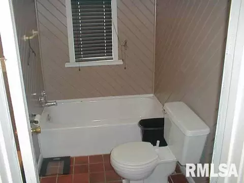 809 N Van Buren St, Marion, IL 62959 photo 18