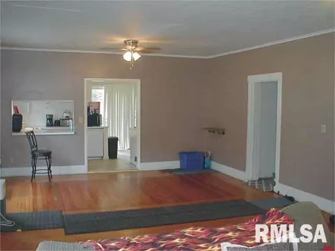 809 N Van Buren St, Marion, IL 62959 photo 8