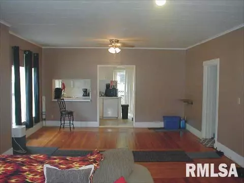 809 N Van Buren St, Marion, IL 62959 photo 7