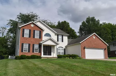 512 Wren Dr, Mount Vernon, IL 62864
