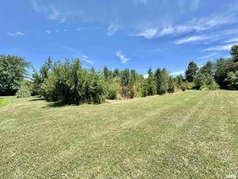 Exterior - 2076 N State Rd, Flora, IL 62839 photo 14 of 18