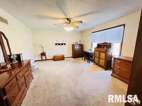 709 Walnut Hill Rd, Centralia, IL 62801 photo 13