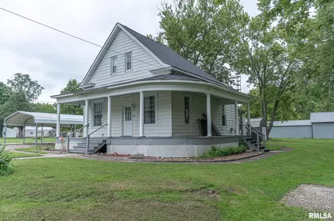 408 Perkins St, Odin, IL 62870 photo 3