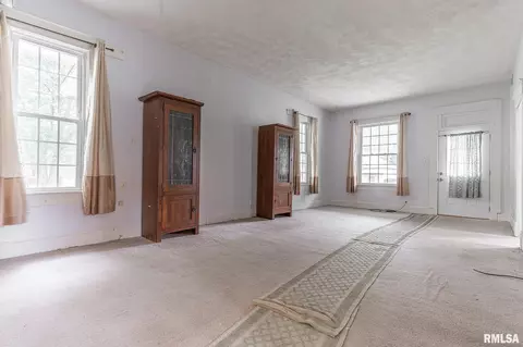 408 Perkins St, Odin, IL 62870 photo 8