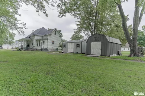 408 Perkins St, Odin, IL 62870 photo 6