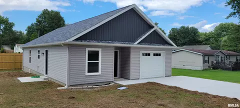 510 Washington St, Carterville, IL 62918