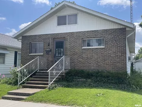 1935 Logan St, Murphysboro, IL 62966