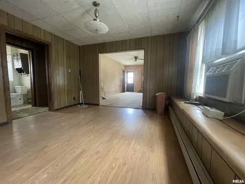 1935 Logan St, Murphysboro, IL 62966 photo 10