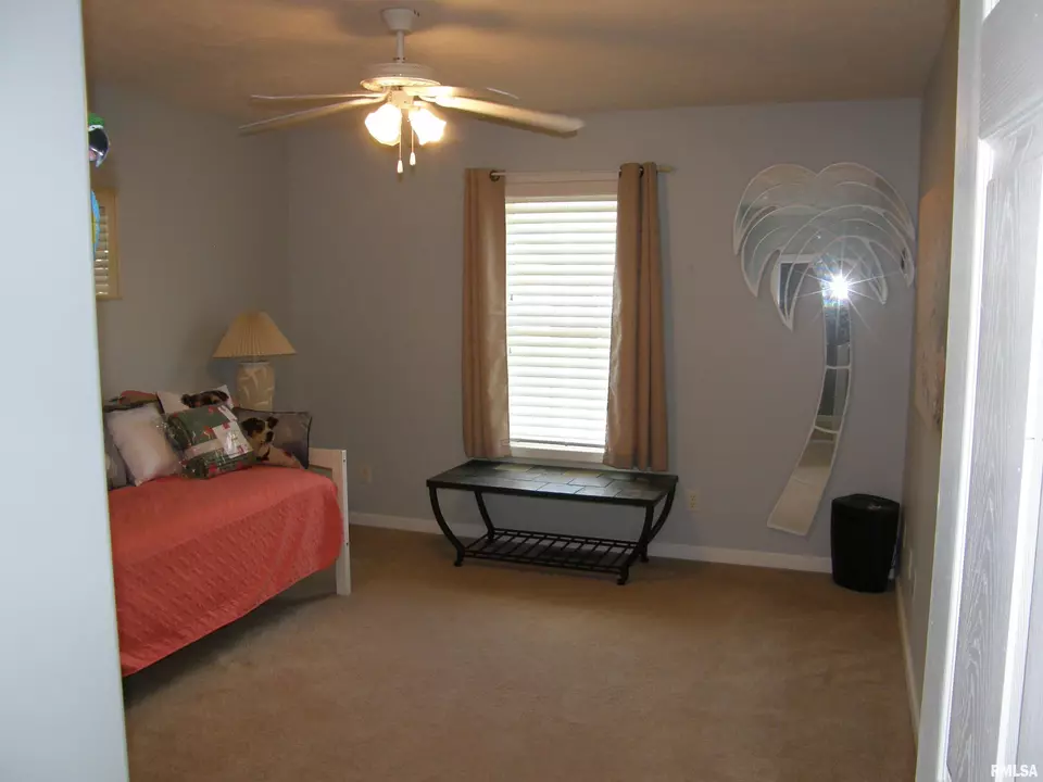 1804 Crown Rd, Herrin, IL 62948 photo 16