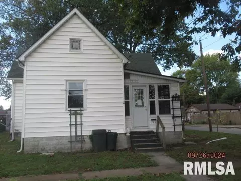 721 N 16th St, Herrin, IL 62948 photo 4
