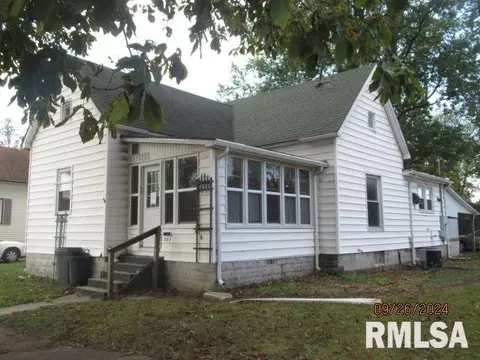 721 N 16th St, Herrin, IL 62948 photo 6