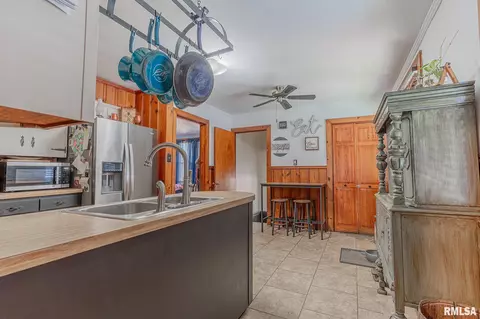 115 N Meyer Ave, Centralia, IL 62801 photo 7