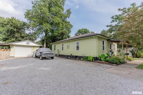 115 N Meyer Ave, Centralia, IL 62801 photo 6