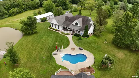 2465 Lick Creek Rd, Anna, IL 62906