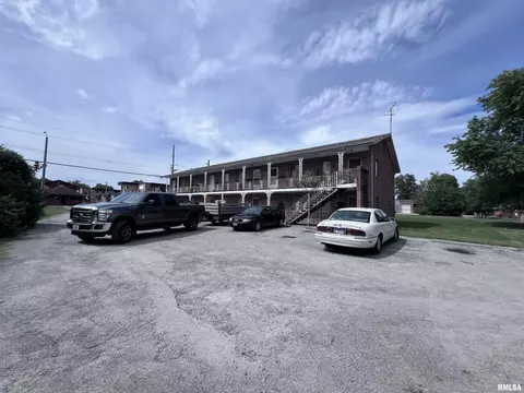 509 S Wall St, Carbondale, IL 62901