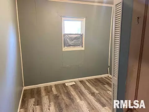 903 Enterprise St, Benton, IL 62812 photo 16
