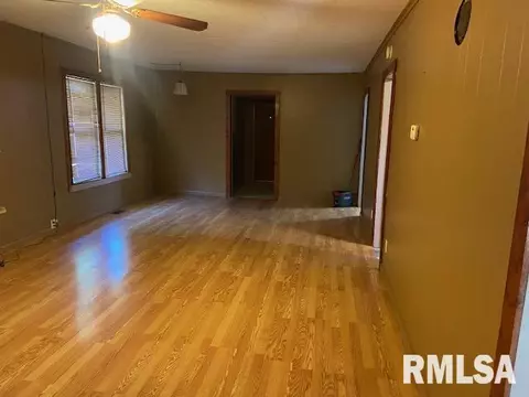 903 Enterprise St, Benton, IL 62812 photo 10