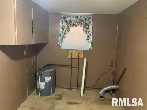 903 Enterprise St, Benton, IL 62812 photo 18
