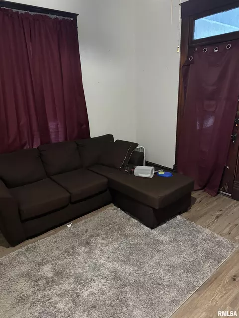 319 E 6th St, Centralia, IL 62801 photo 17