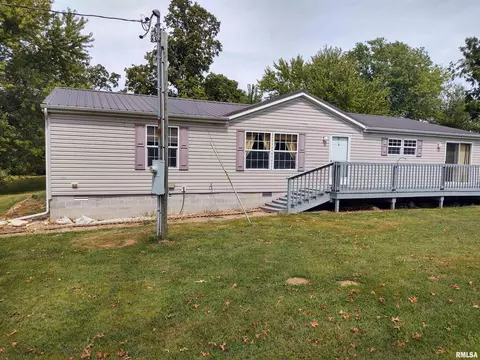 201 S Royal St, Goreville, IL 62939