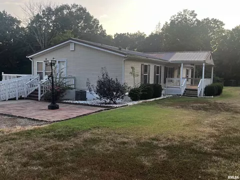 1512 King Hill Rd, Murphysboro, IL 62966