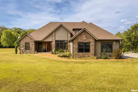 425 Cook Ave, Jonesboro, IL 62952